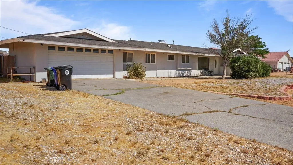 13814 Kiowa, Apple Valley, CA 92307 - #1