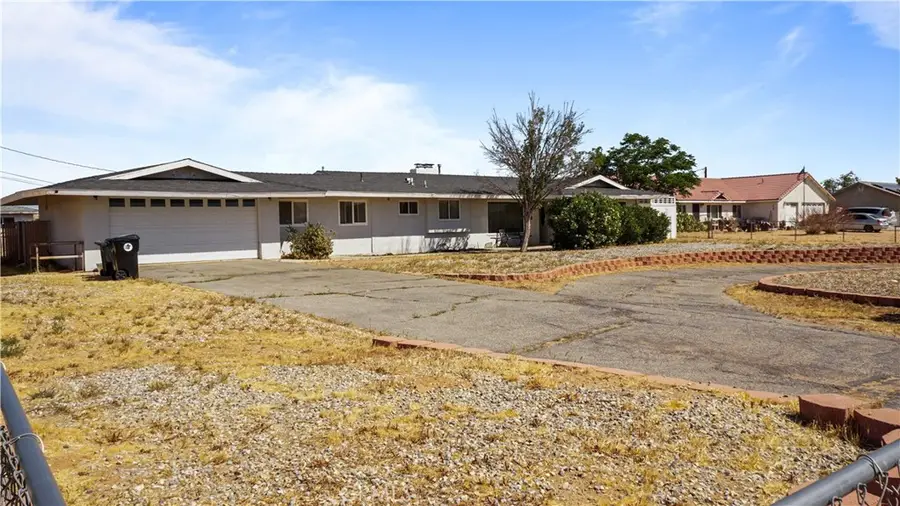 13814 Kiowa, Apple Valley, CA 92307 - #2