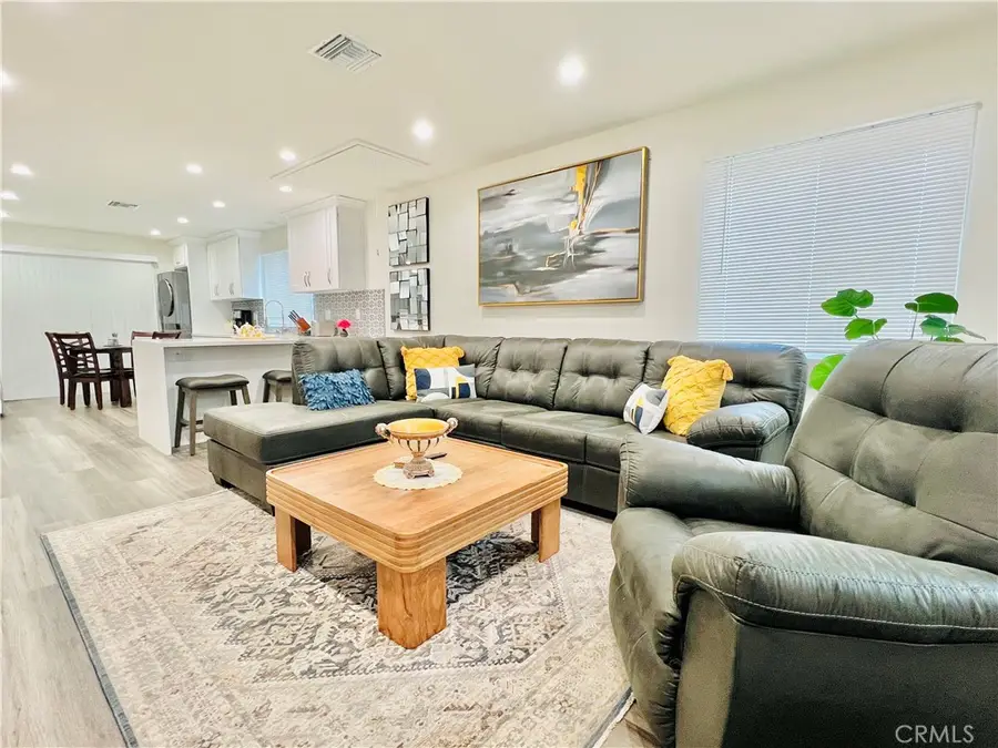 9014 Wilbur Avenue, Northridge, CA 91324 - #3