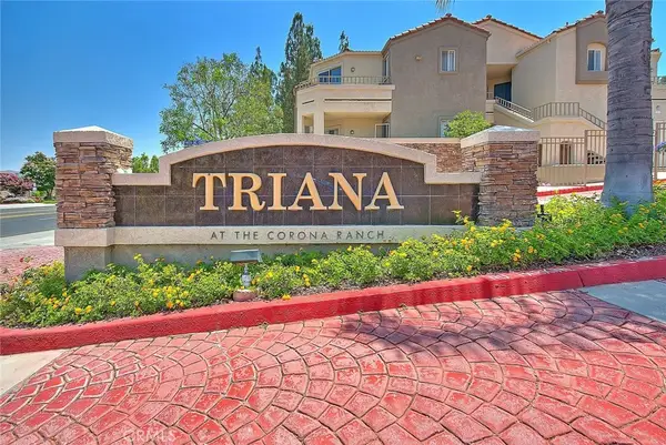 1010 La Terraza #203, Corona, CA 92879