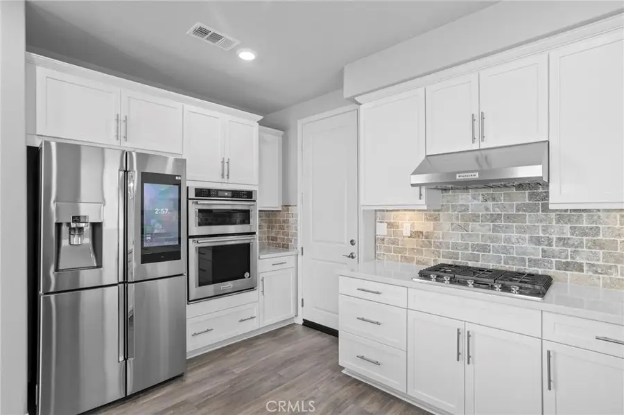 11612 Amsterdam, Sylmar, CA 91342 - #3