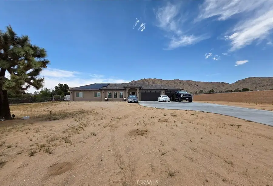 24236 Cahuilla Road, Apple Valley, CA 92307 - #3