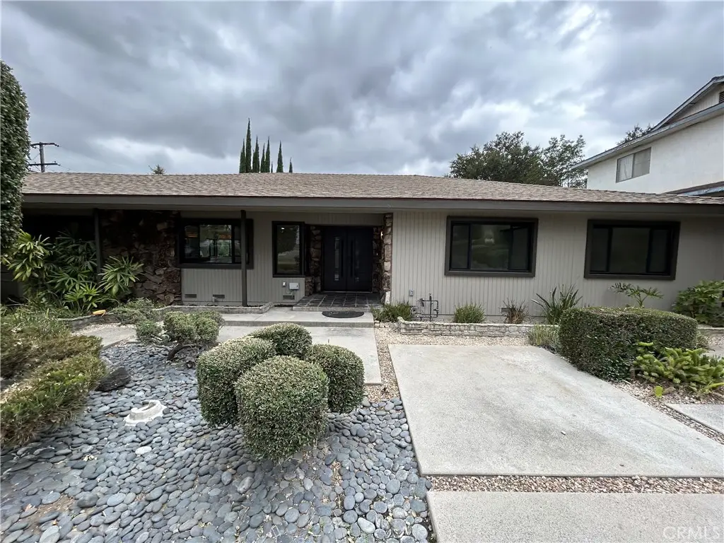 569 N Barranca Avenue, Glendora, CA 91741 - #1