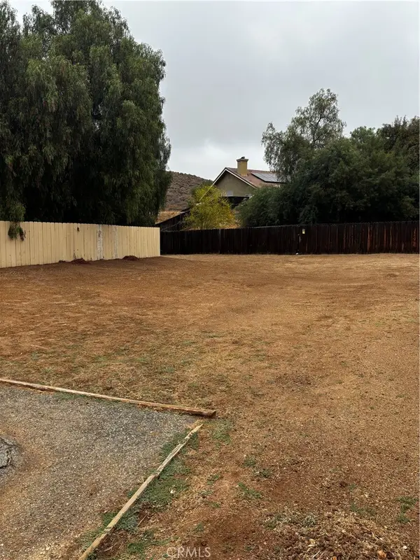 28042 Calle Vallarta, Menifee, CA 92585