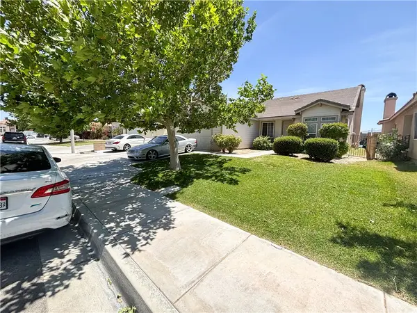 4042 W Avenue J9, Lancaster, CA 93536