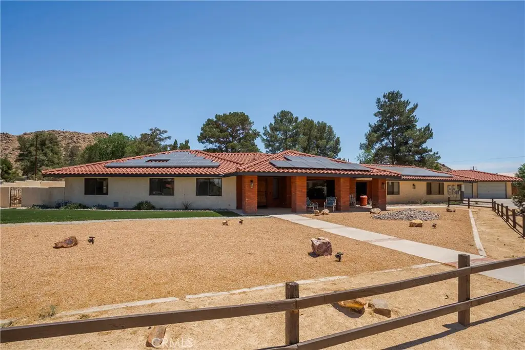 19954 Tinne, Apple Valley, CA 92307 - #1