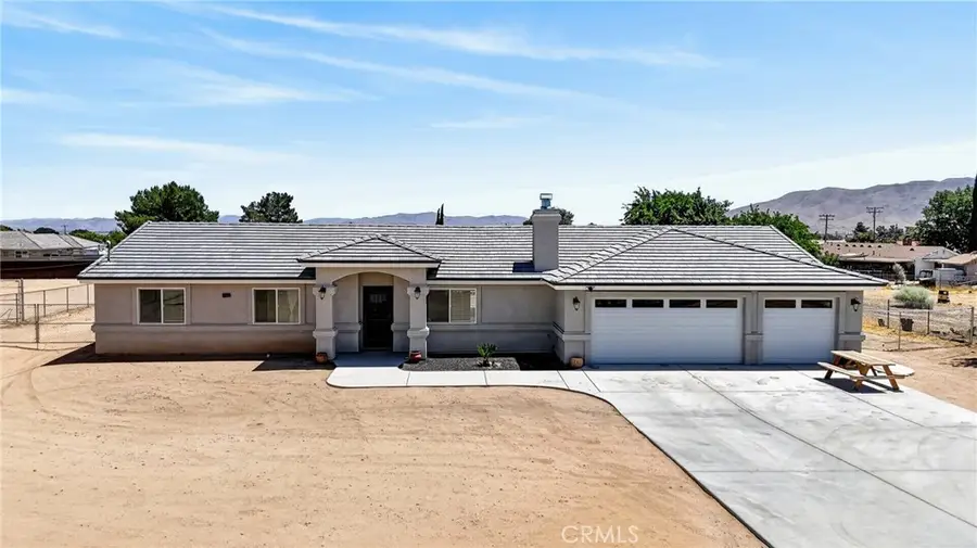 8055 Newhall, Hesperia, CA 92345 - #2