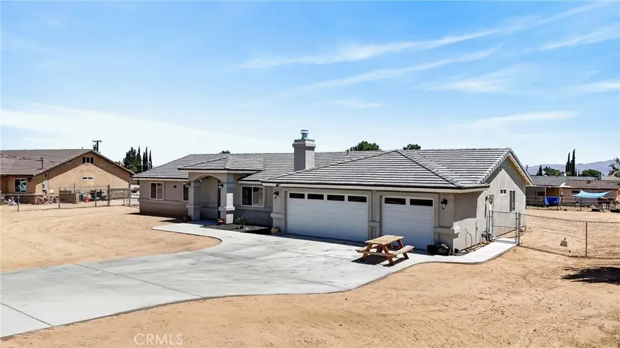 8055 Newhall, Hesperia, CA 92345 - #3