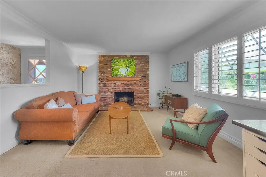 1517 E 19th, Santa Ana, CA 92705 - #3