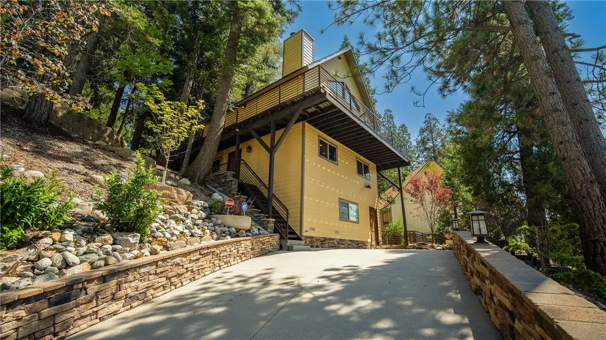 26947 Tunnel, Lake Arrowhead, CA 92352 - #1
