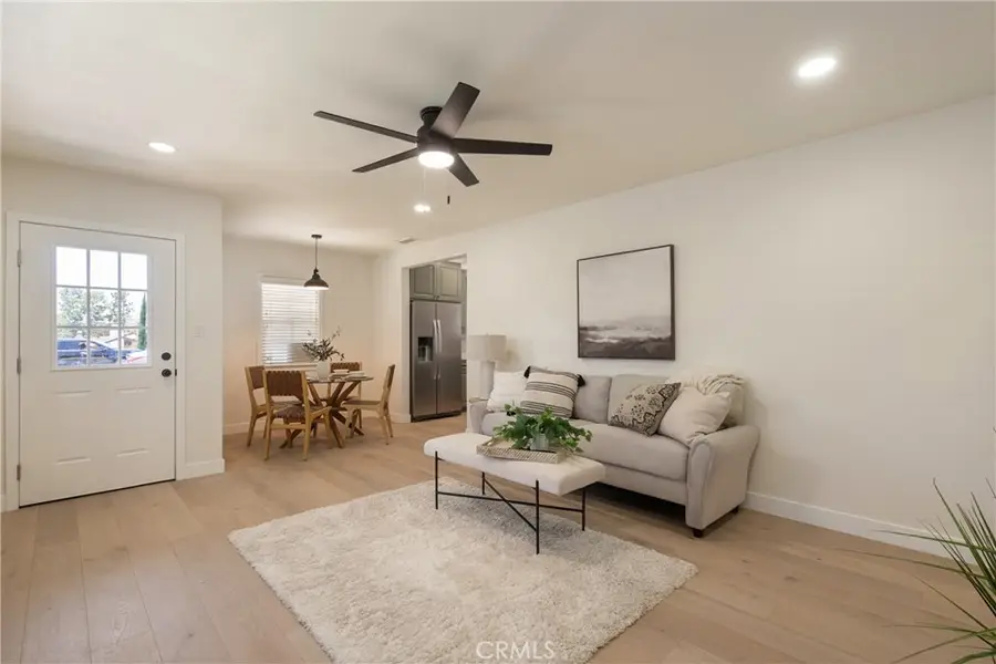 160 N Barranca, Glendora, CA 91741 - #3