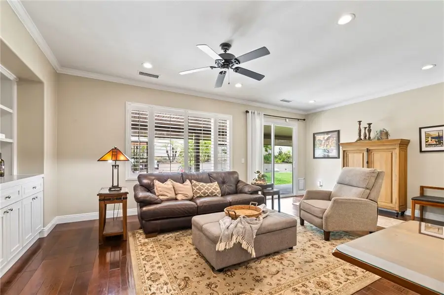 1705 Arthur Loop W, Upland, CA 91784 - #3
