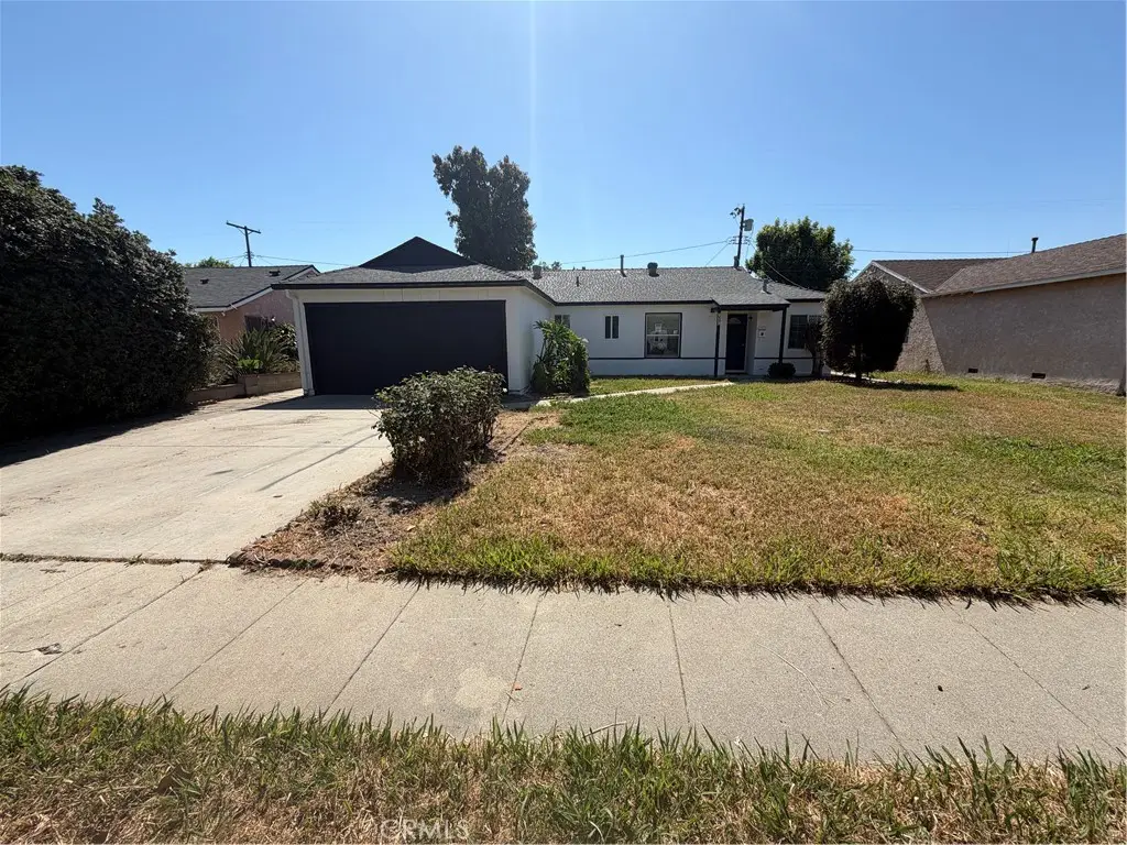 7931 Newcastle Avenue, Reseda, CA 91335 - #1