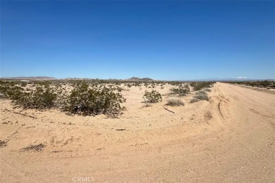 3 Montalyo Drive, Twentynine Palms Yucca Valley, CA 92277 - #2