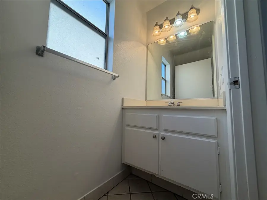 11439 Fox Hollow Lane, Pacoima, CA 91331 - #3