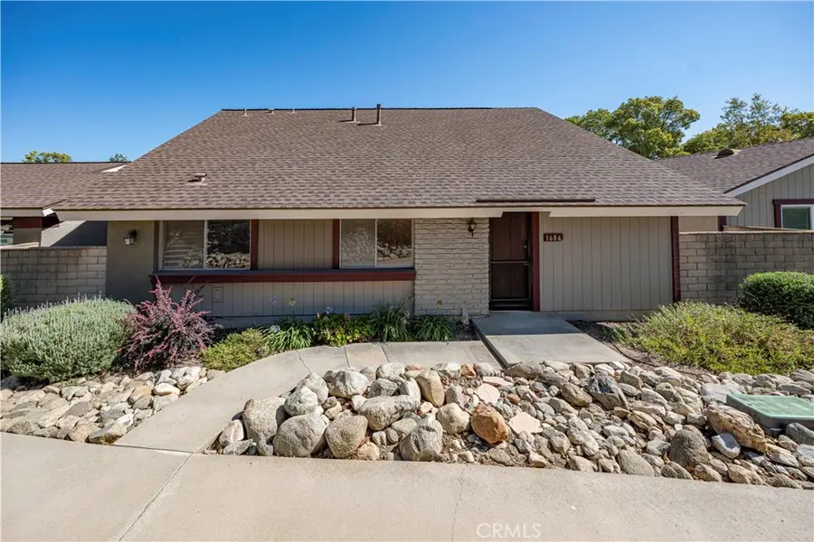 1686 Carmel Circle E, Upland, CA 91784 - #2