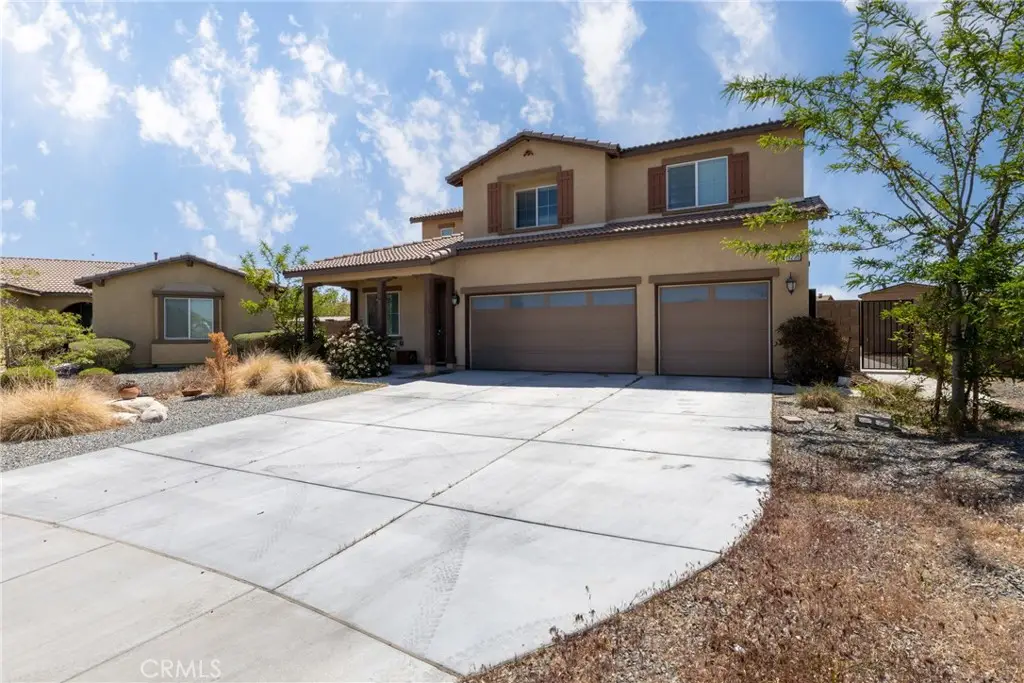 11239 Scarlet Ave, Adelanto, CA 92301 - #1
