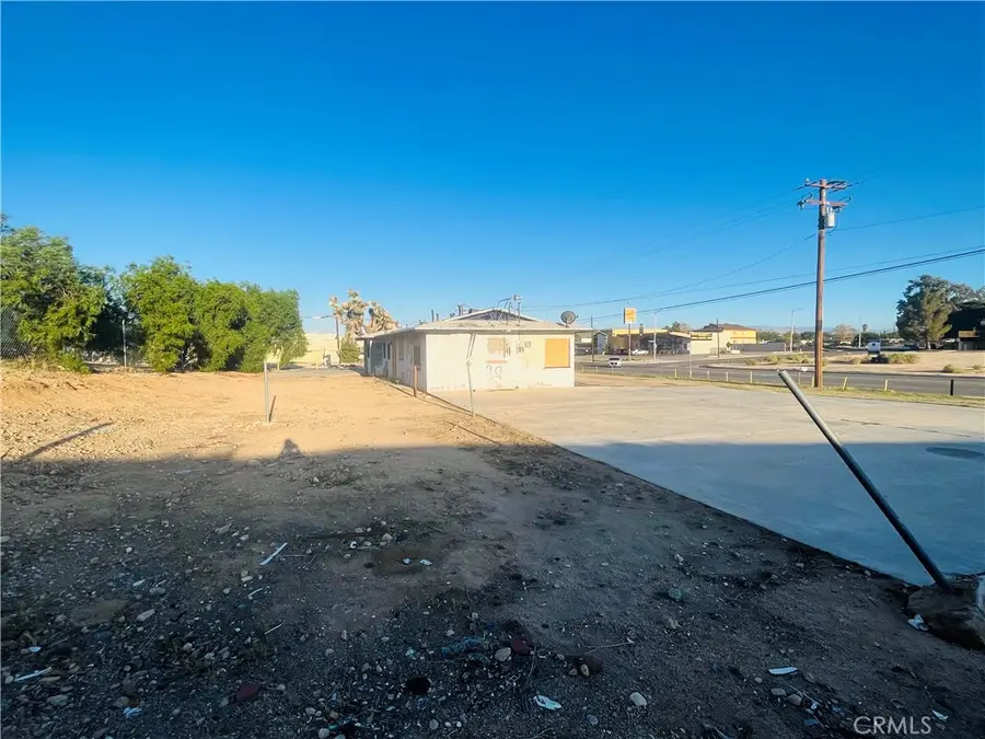 15720 Mojave Drive, Victorville, CA 92394 - #2