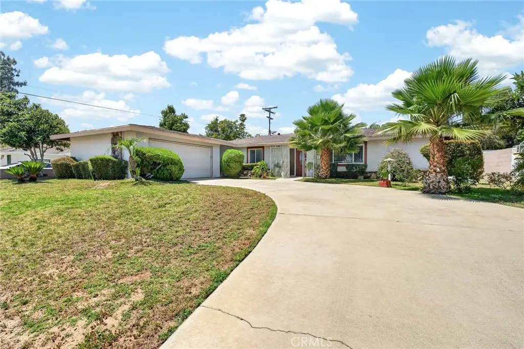 606 E Mesa, Rialto, CA 92376 - #1