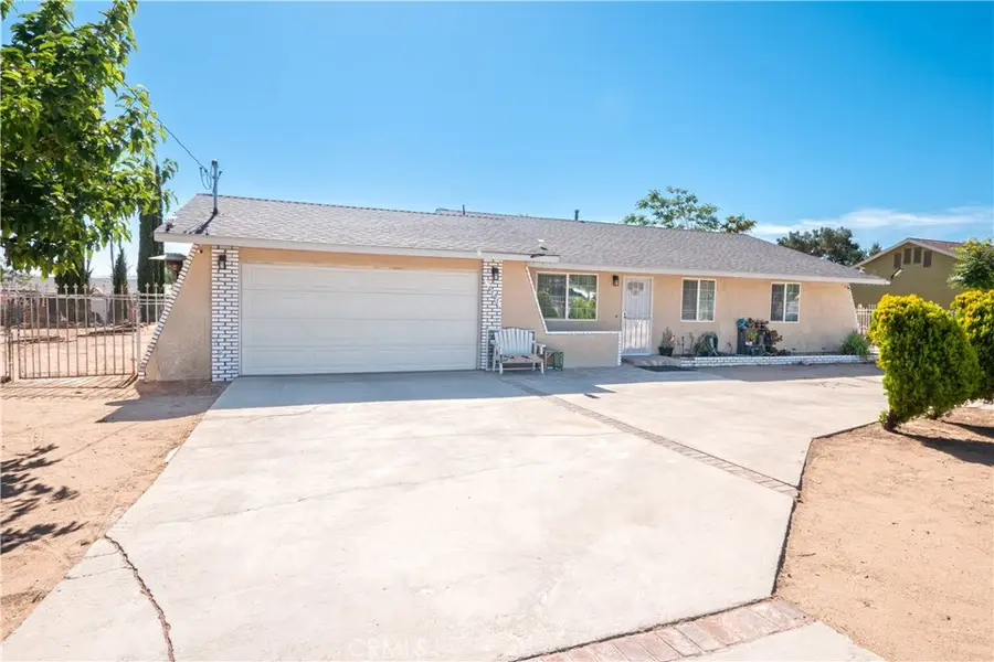 10707 Redwood, Hesperia, CA 92345 - #2