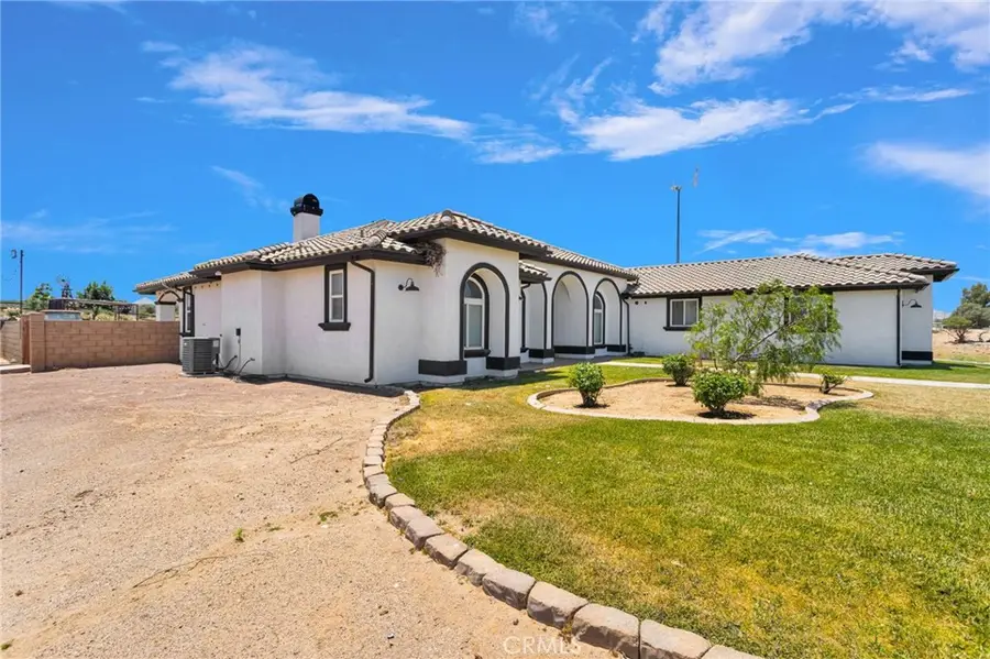 7381 Cygnet Road, Phelan, CA 92371 - #3