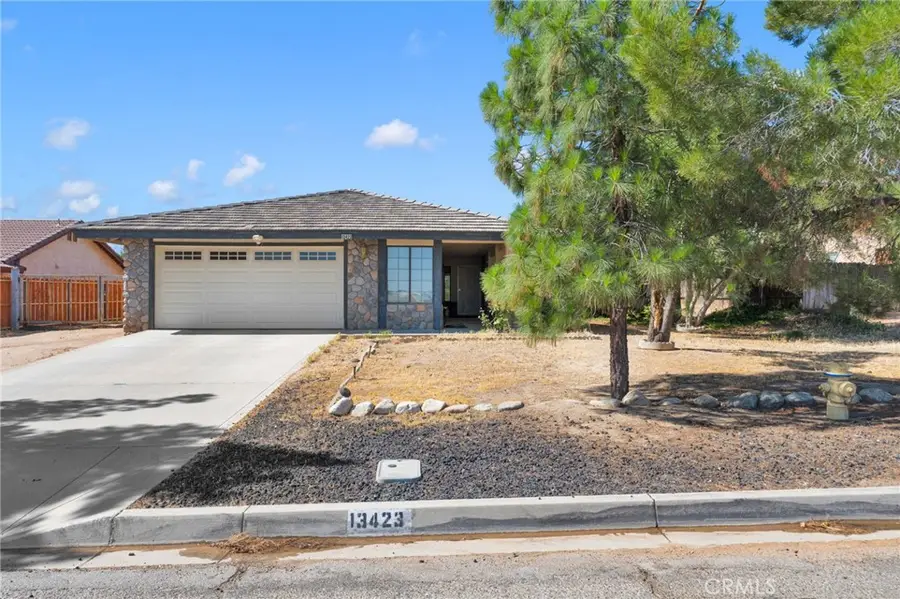 13423 Palm, Hesperia, CA 92344 - #2