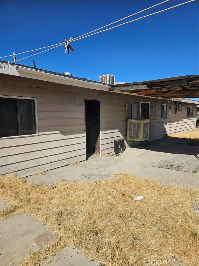14959 Condor, Victorville, CA 92394 - #3