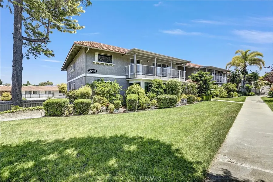2208 Via Mariposa E #Q, Laguna Woods, CA 92637 - #2
