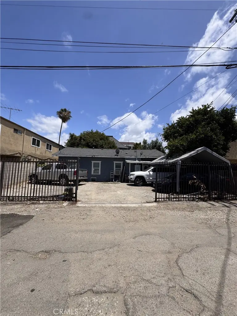 2011 Arlington, Los Angeles, CA 90018 - #2