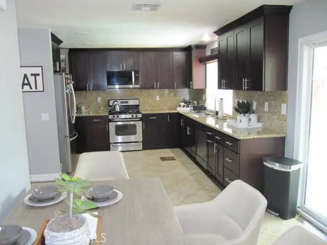 687 Pointe Vista, Corona, CA 92881 - #3