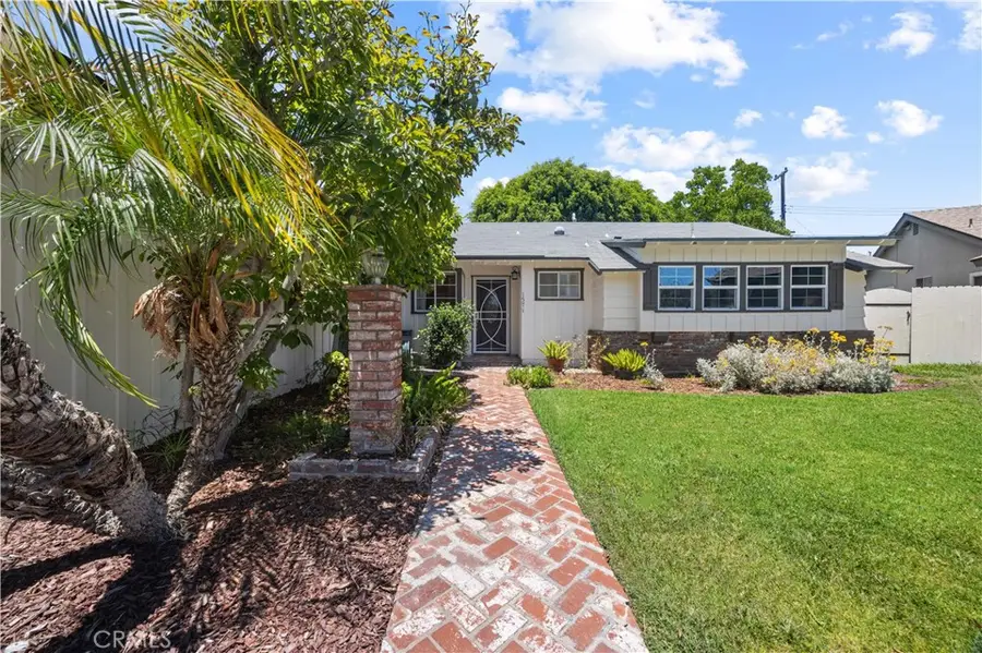 1571 W Pacific, Anaheim, CA 92802 - #2