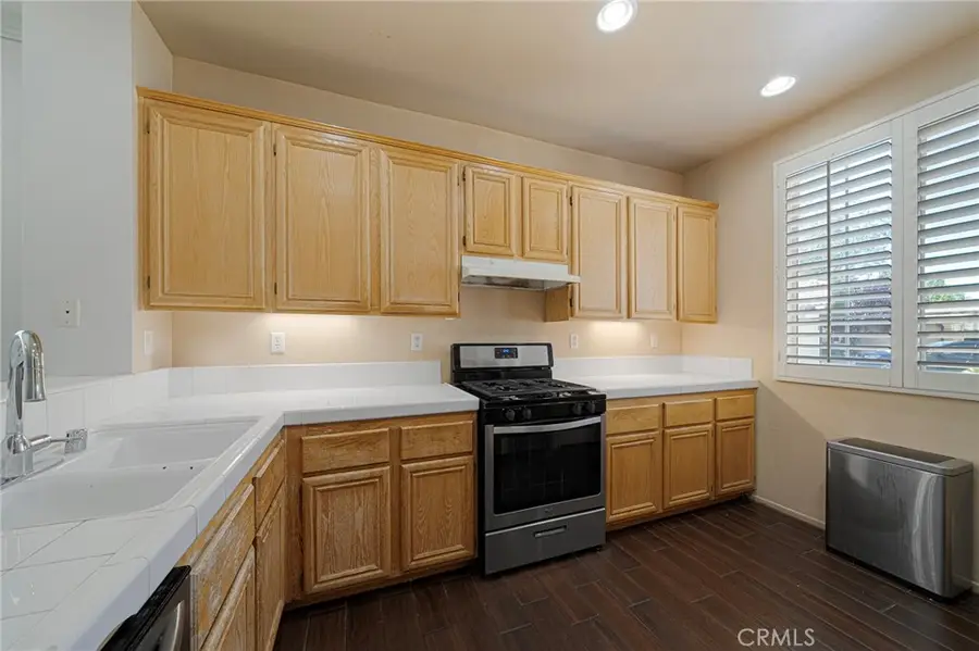 1219 W Holguin Street, Lancaster, CA 93534 - #3