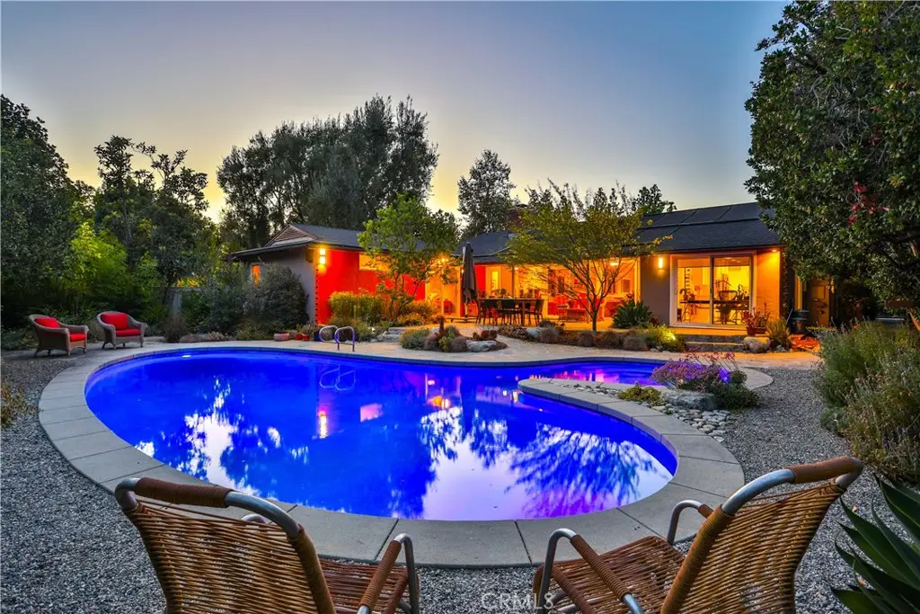 666 W 9th Street, Claremont, CA 91711 - #1