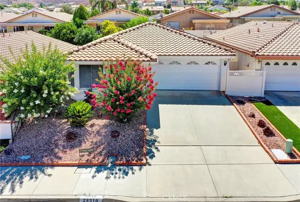 28310 Calle Lustrosos, Menifee, CA 92585