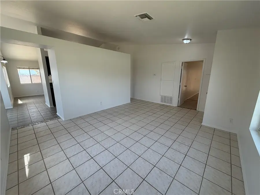 23521 Via Chantilly, Valencia, CA 91355 - #3