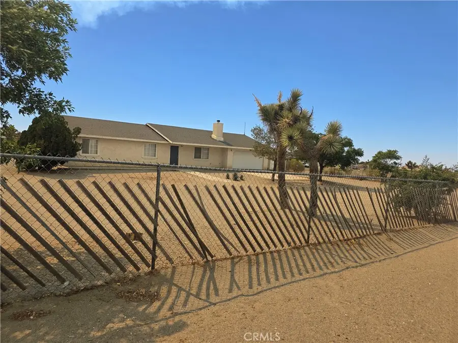 11380 El Esteban, Phelan, CA 92371 - #3