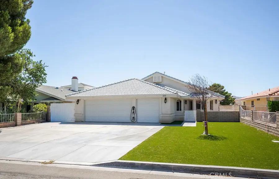 26249 Fleet Lane, Helendale, CA 92342 - #2