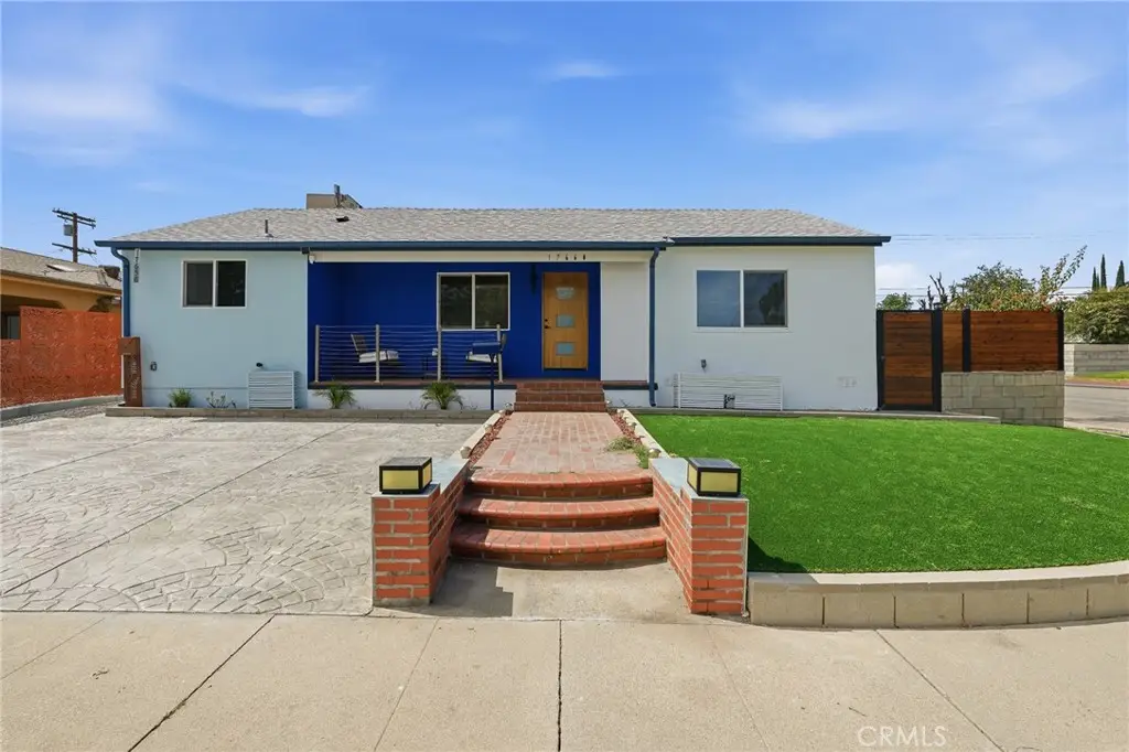 17660 Martha St, Encino, CA 91316 - #1