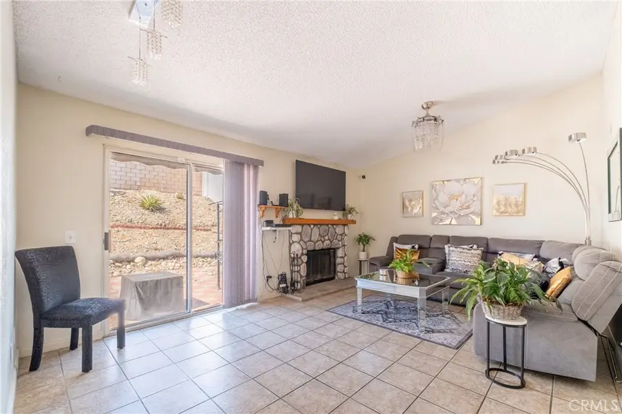 2688 W Calle Vista, Rialto, CA 92377 - #3