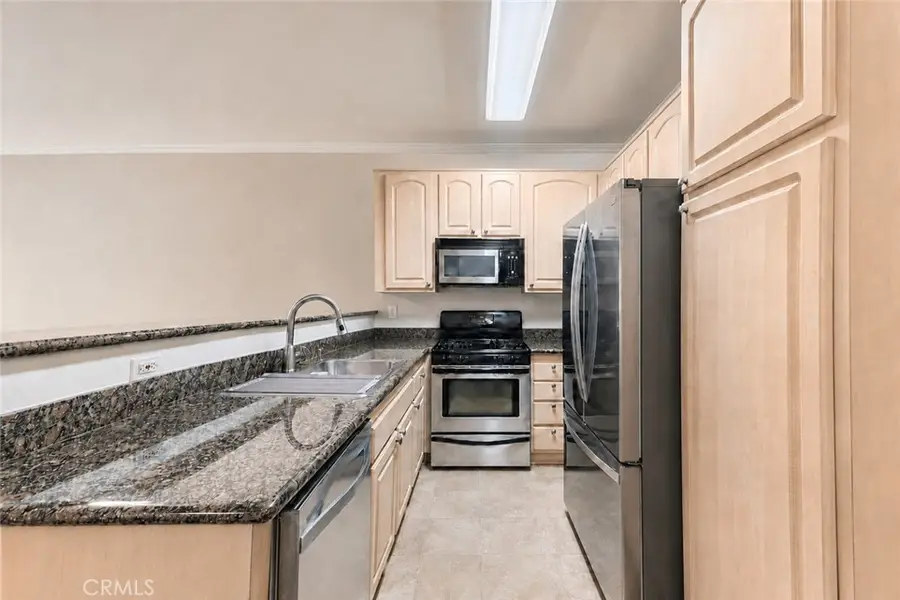 300 N El Molino Avenue #117, Pasadena, CA 91101 - #3