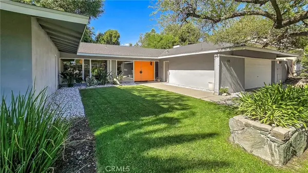 425 Bowling Green Drive, Claremont, CA 91711