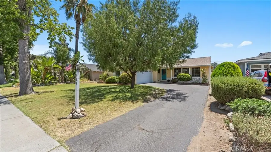 739 W E Street, Ontario, CA 91762 - #3