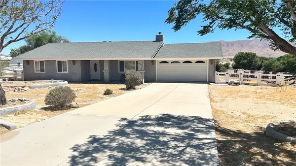 18977 Covina, Hesperia, CA 92345
