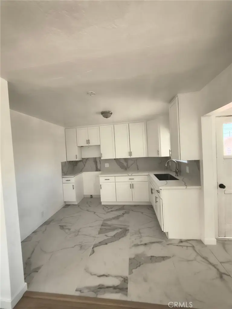 309 Wilshire Place, Barstow, CA 92311 - #2