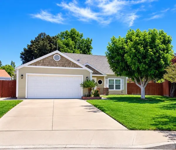 940 Torrey Pine, Colton, CA 92324