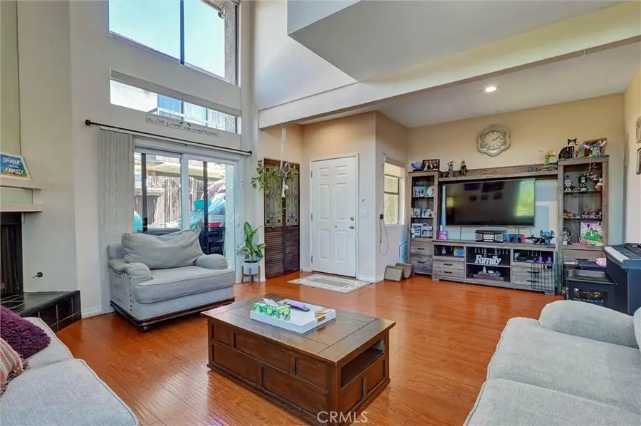 6323 Reseda #1, Tarzana, CA 91335 - #3