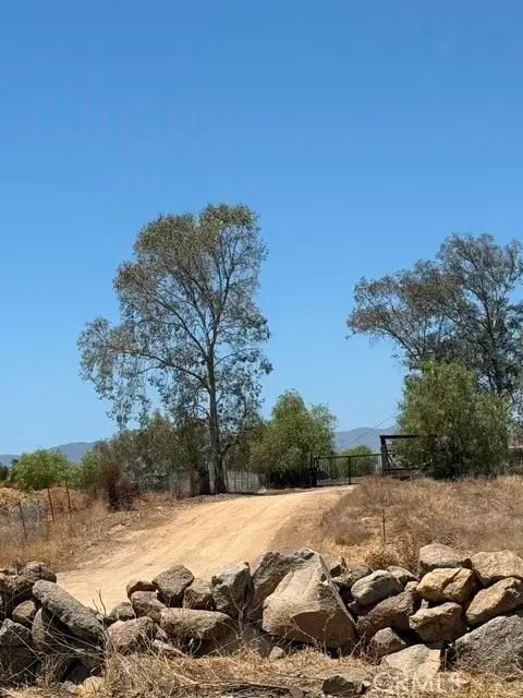 0 0, Lake Elsinore, CA 92532