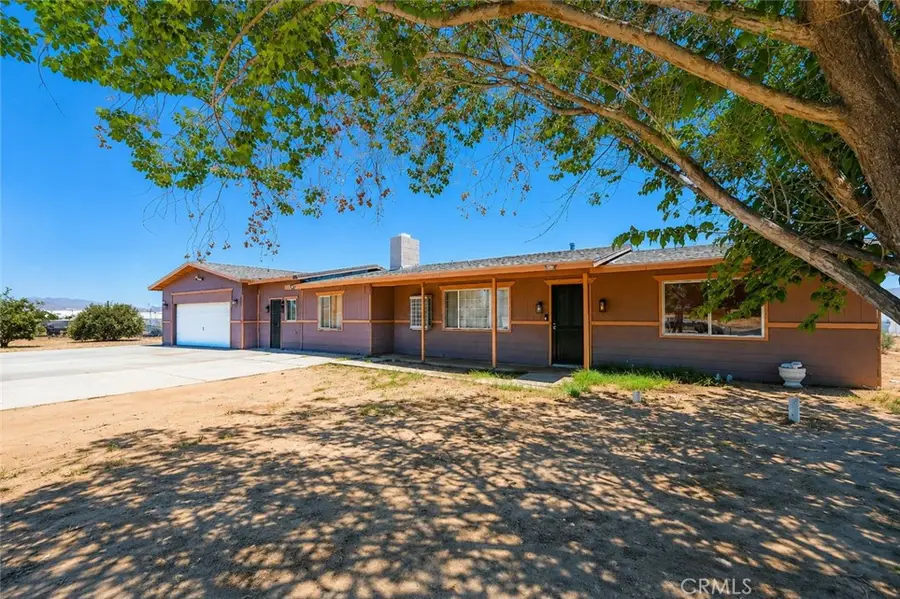 10715 3rd Avenue, Hesperia, CA 92345 - #2
