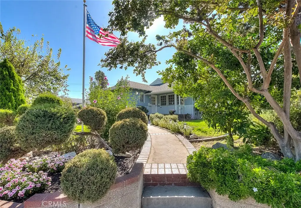 537 Jamestown, Burbank, CA 91504 - #1