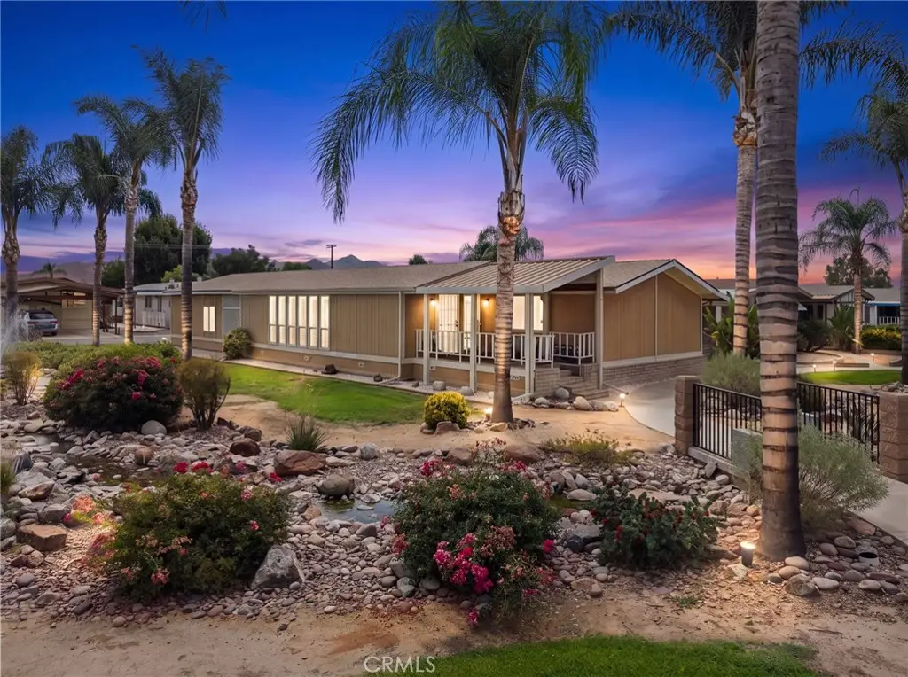 1371 Bishop, Hemet, CA 92545 - #1